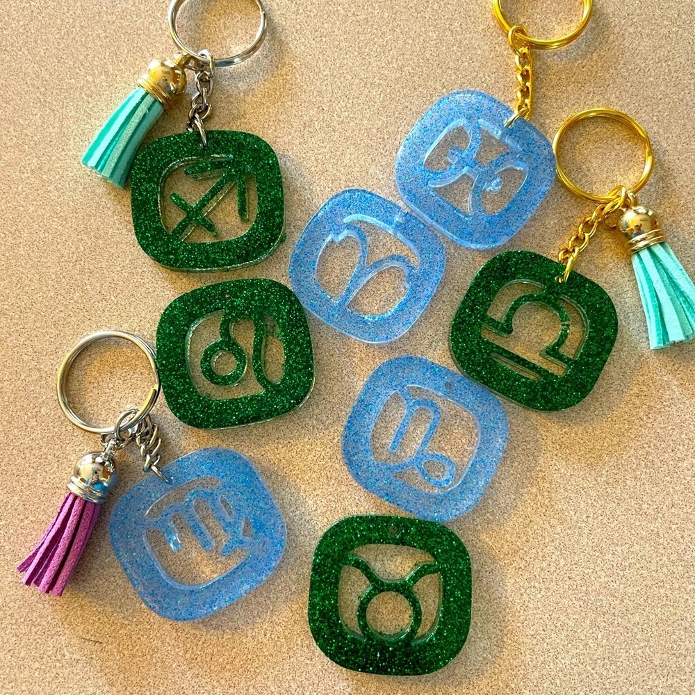 🎉🎉HP🎉🎉 Handmade Zodiac Sign Keychains